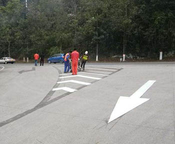 蘇州道路劃線價格怎么算_高速劃線多少錢一米？