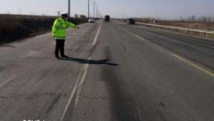 濱海新區(qū)民警深入查找在道路劃線(xiàn)、交通標(biāo)志等方面是否存有問(wèn)題？