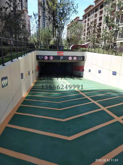 西安停車場(chǎng)車位劃線多少錢一個(gè)，西安停車場(chǎng)劃線施工的價(jià)格？