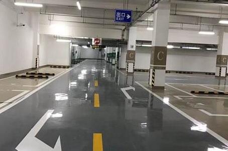 高質(zhì)量的車位劃線漆需要符合的基本特征有哪些？