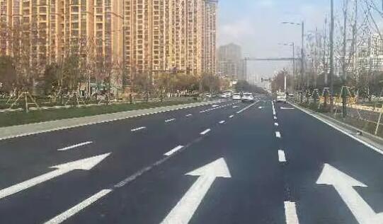 蘇州小區(qū)內(nèi)的市政道路應(yīng)如何劃線？