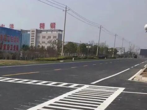 蘇州道路劃線漆施工多少錢一米？飛揚(yáng)市政價(jià)格合理