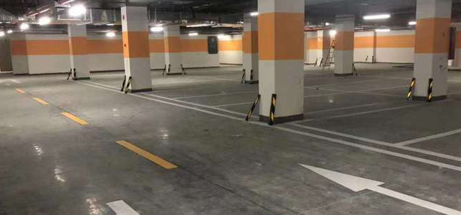 南京停車場劃線一般用什么材料畫線？