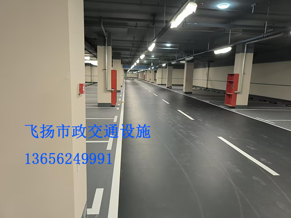 室外停車(chē)位劃線用什么材料最好？提升室外停車(chē)位劃線質(zhì)量