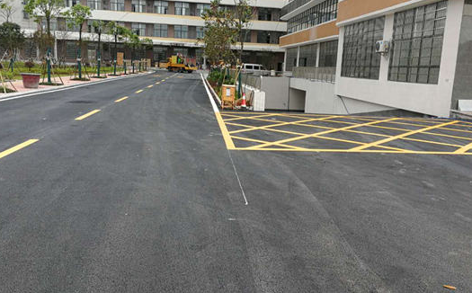蘇州車位劃線分析，辦公樓出入口地面劃線要求？