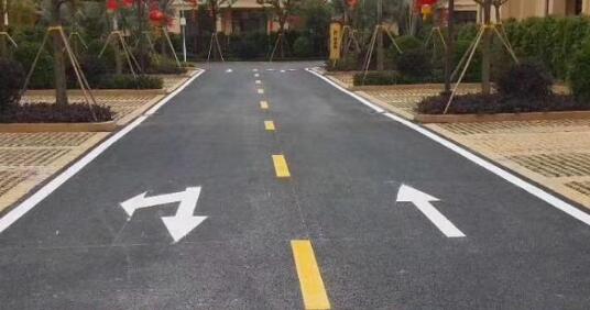 廠區(qū)人行道劃線標準尺寸？
