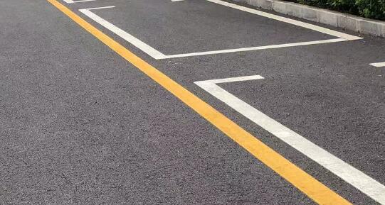 蘇州車位劃線全包服務(wù) 選擇飛揚(yáng)，提升停車場品質(zhì)